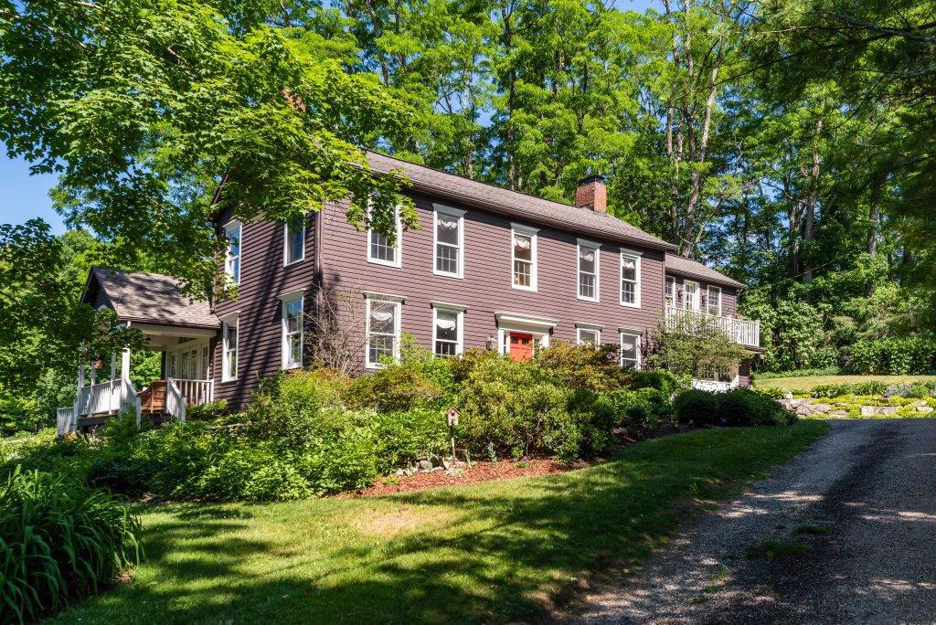 CLASSIC NEW ENGLAND FARMHOUSE Massachusetts Luxury Homes Mansions