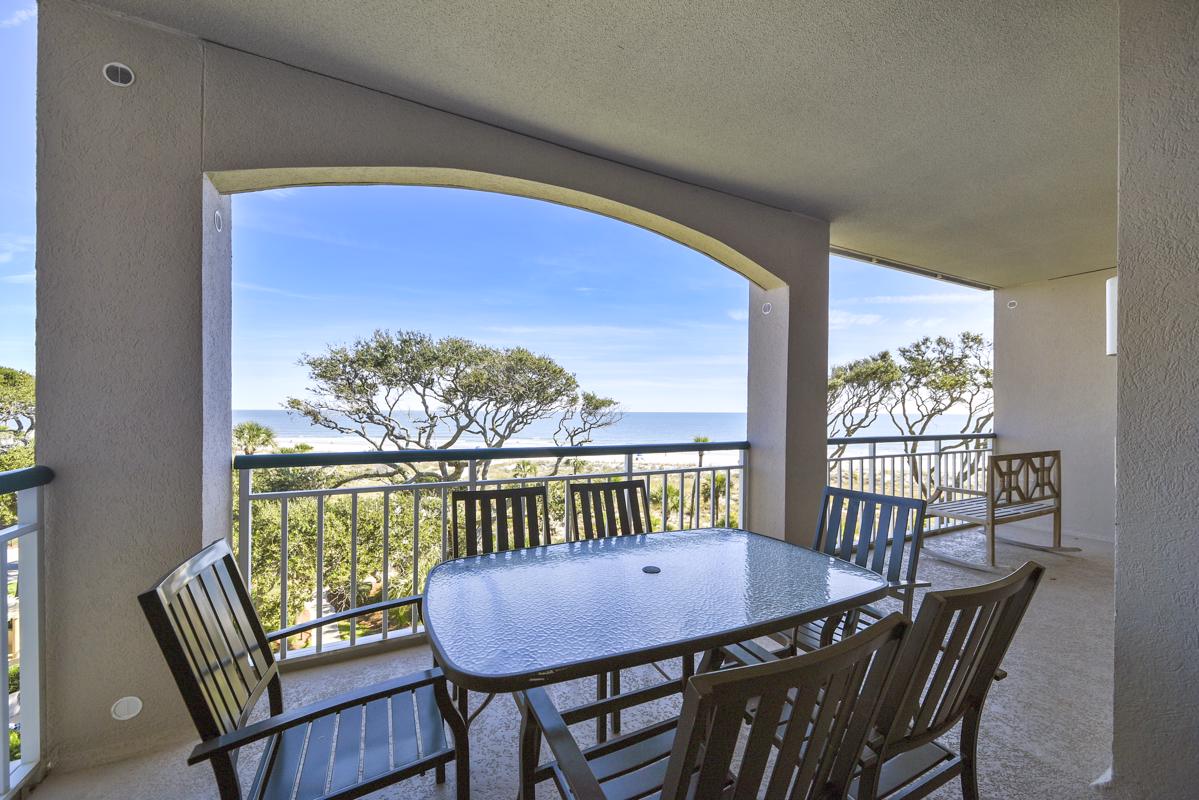 EXCEPTIONAL LUXURY DIRECT OCEANFRONT VILLA ON HILTON HEAD ISLAND