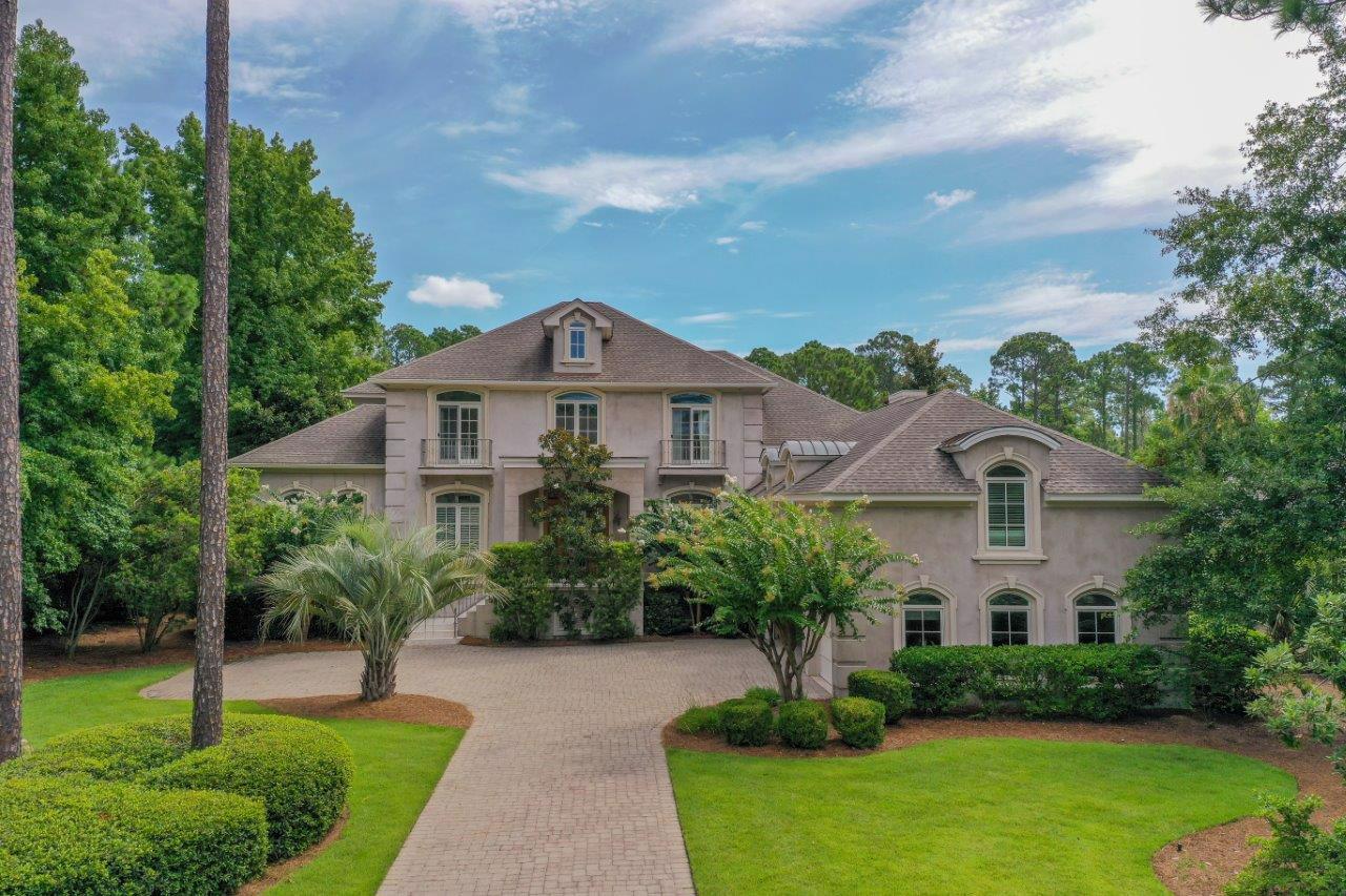 PALATIAL WEXFORD PLANTATION HOME