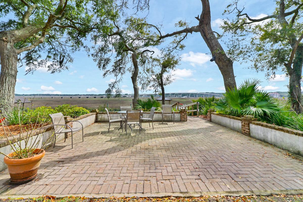 INCREDIBLE WATERFRONT ESTATE WITH DOCK ON HILTON HEAD ISLAND South