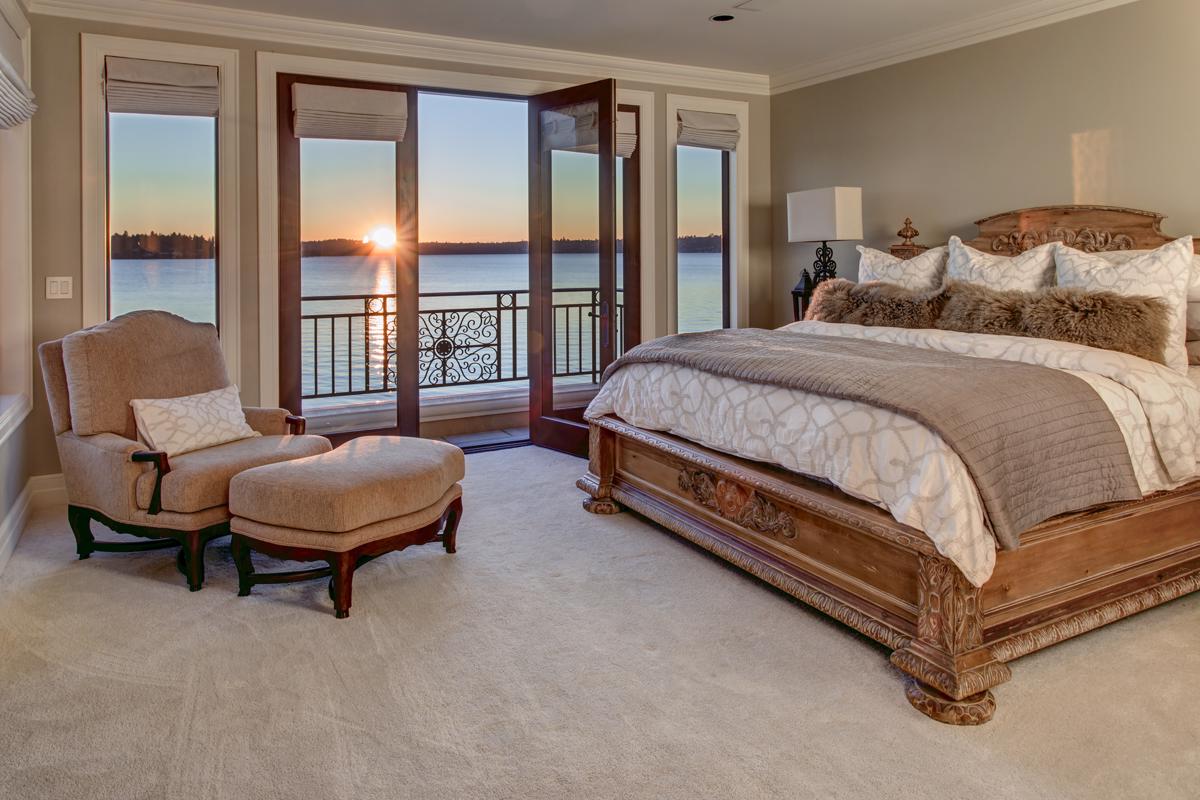 WATERFRONT ESTATE IN MEDINA WASHINGTON Washington Luxury Homes