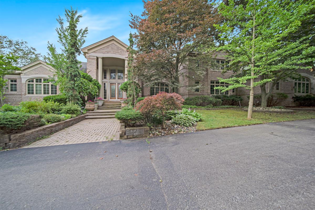 BLOOMFIELD HILLS BEAUTY Michigan Luxury Homes Mansions For Sale