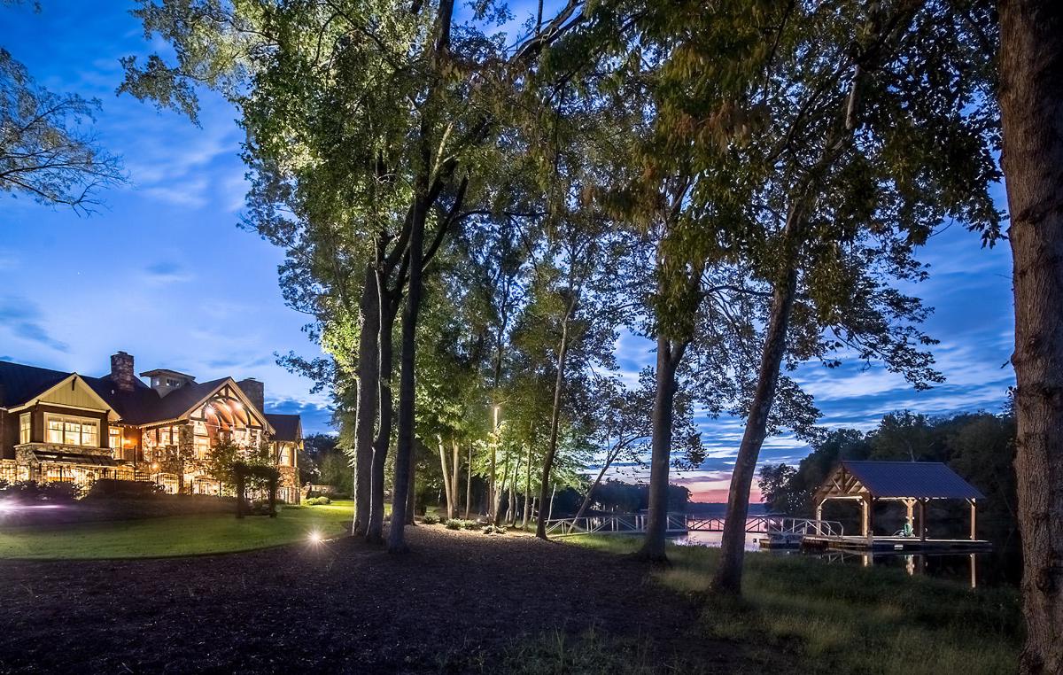 EXTRAORDINARY HOME IS EPITOME OF SAVANNAH RIVER Luxury Homes