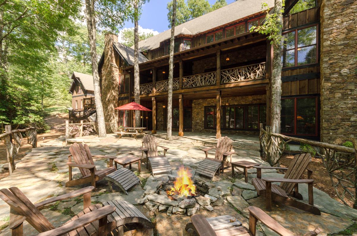 GRAND EQUESTRIAN ESTATE North Carolina Luxury Homes Mansions For