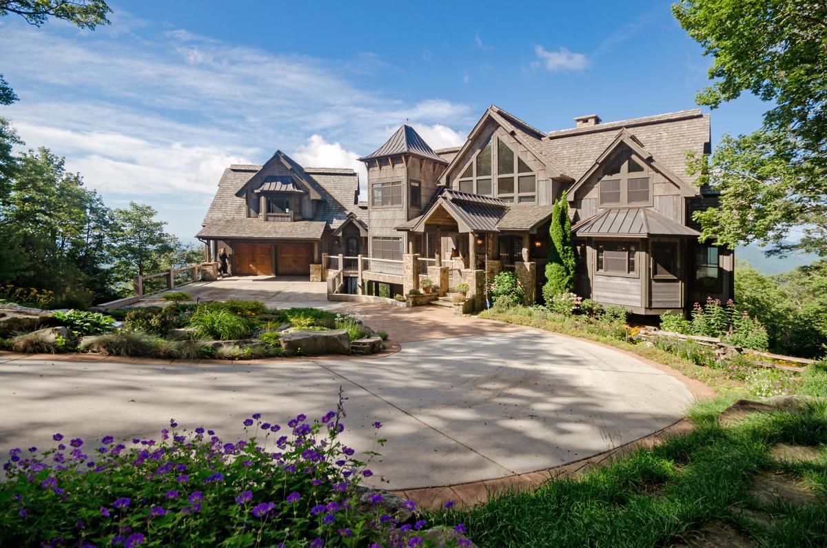 GHOSTWOOD BEAR MANOR WITH EXCEPTIONAL PANORAMIC VIEWS North Carolina