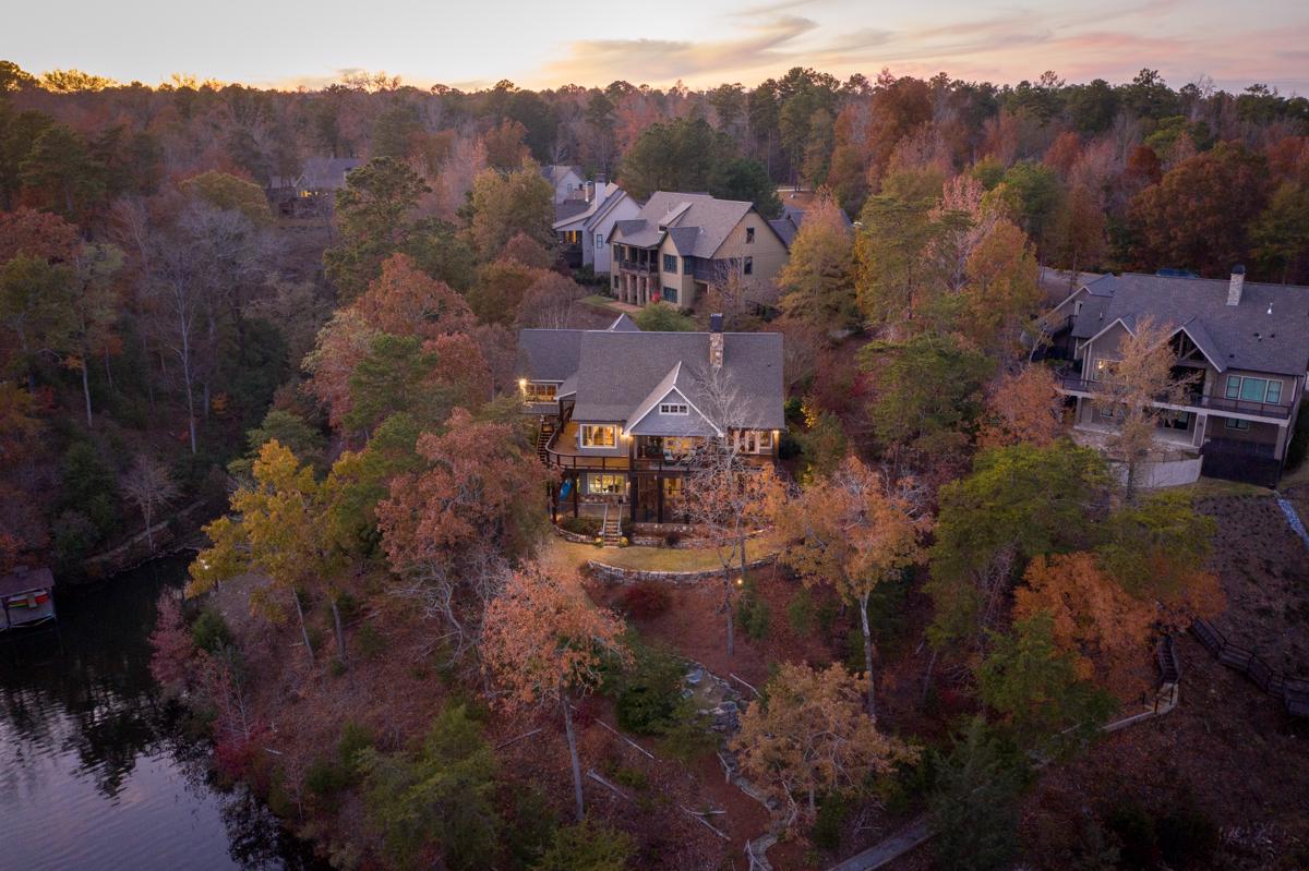 LAKE TUSCALOOSA LIVING AT ITS BEST Alabama Luxury Homes Mansions