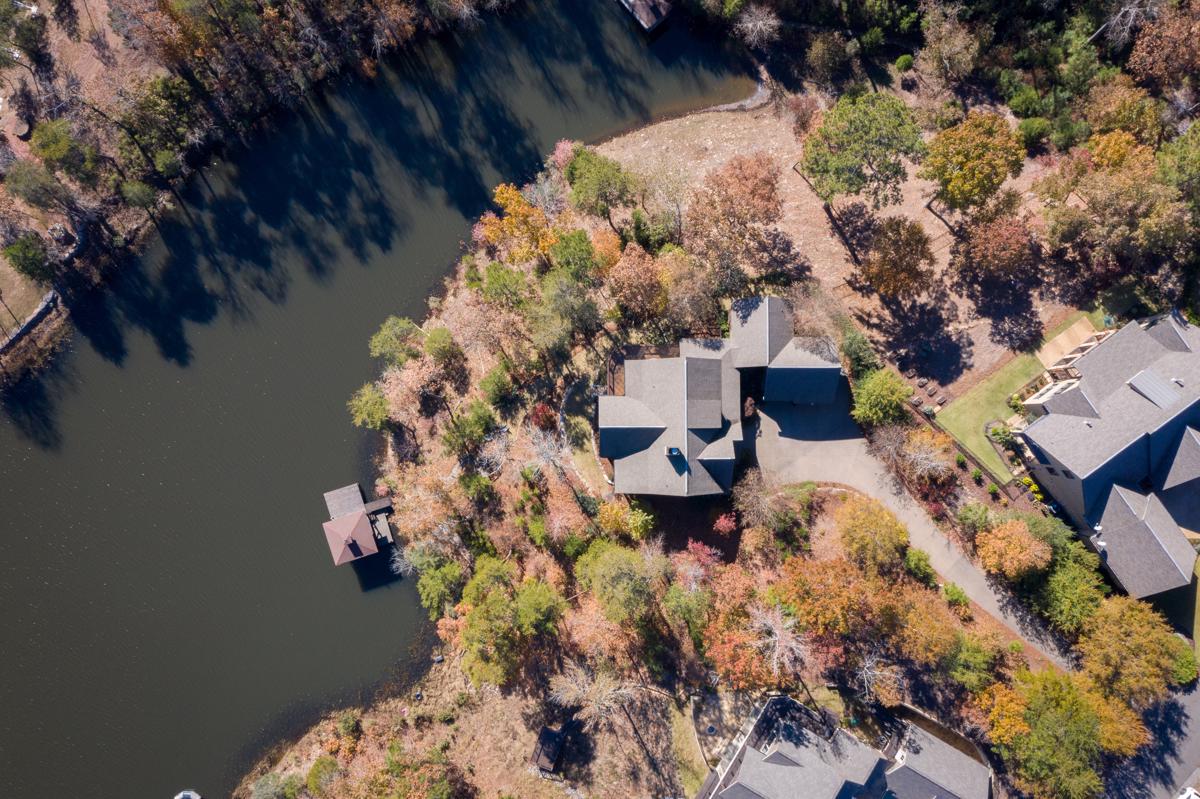 LAKE TUSCALOOSA LIVING AT ITS BEST Alabama Luxury Homes Mansions
