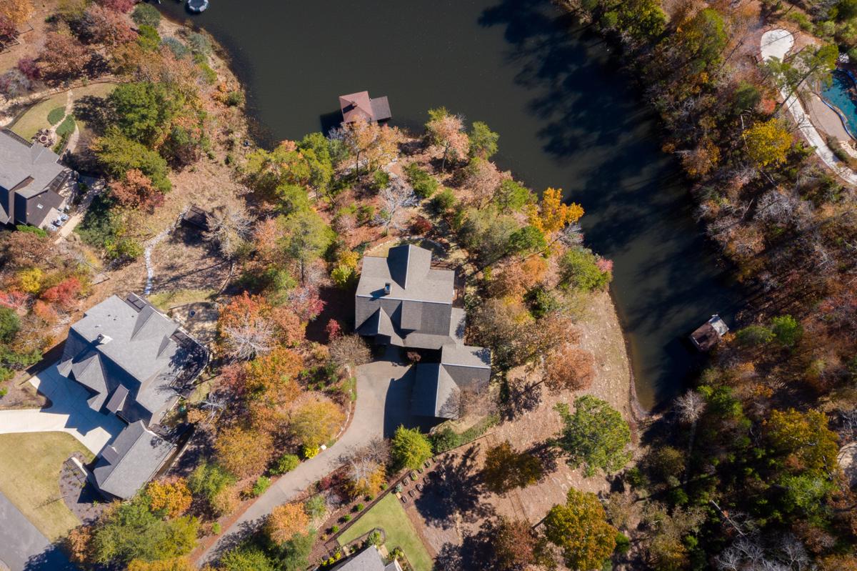 LAKE TUSCALOOSA LIVING AT ITS BEST Alabama Luxury Homes Mansions