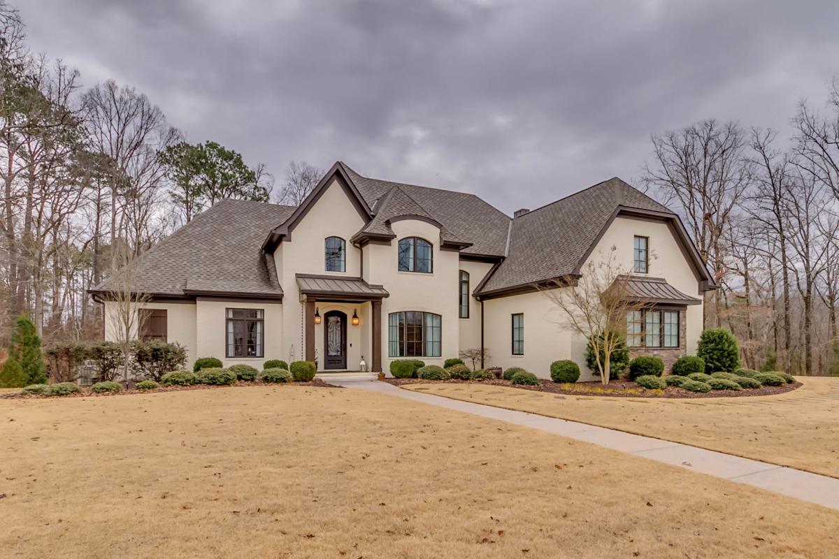 Custom Home In Prestigious Crown Pointe Alabama Luxury Homes Mansions For Sale Luxury Portfolio