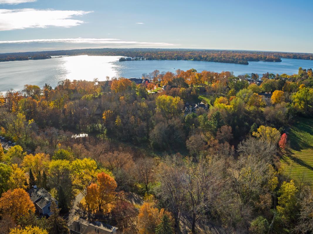 Twoplusacre Lot In Prestigious Highcroft Of Wayzata 128 Peavey Lane