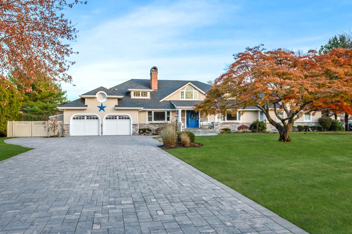 WATERFRONT ON WILLETTS POINT New York Luxury Homes Mansions For