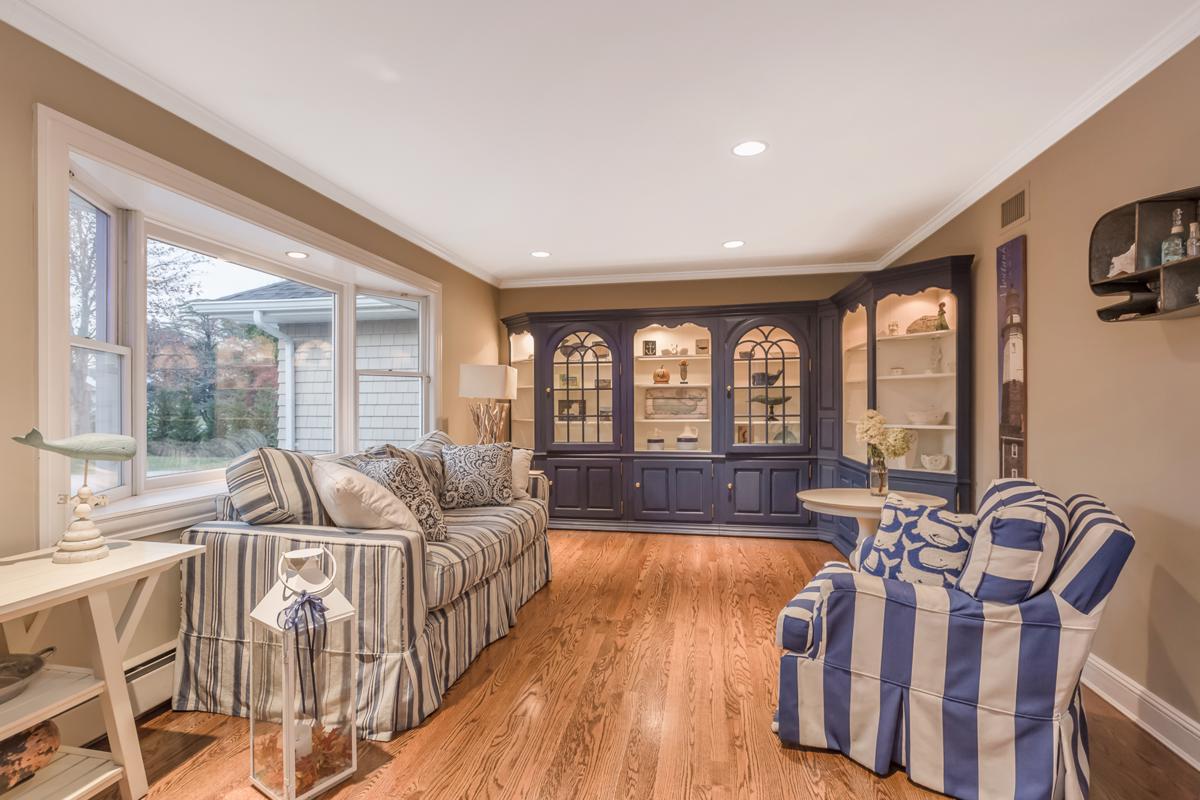 WATERFRONT ON WILLETTS POINT New York Luxury Homes Mansions For