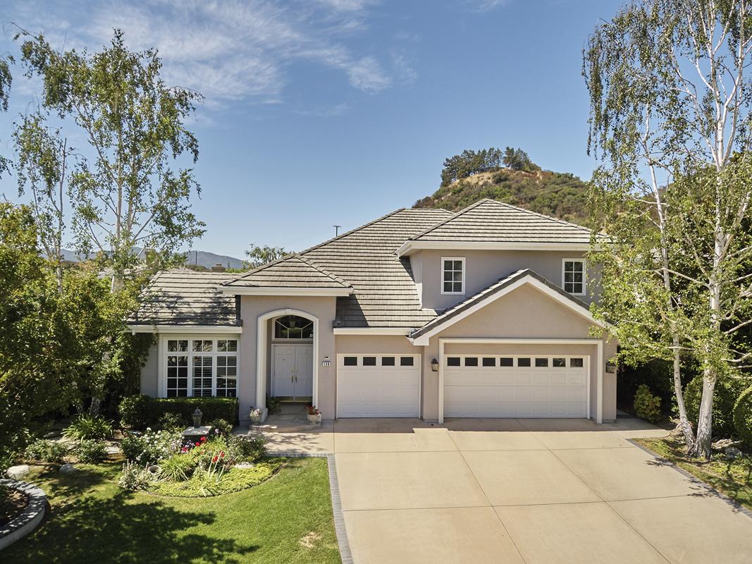 SOPHISTICATED HOME IN THE MEADOWS AT LAKE SHERWOOD California Luxury