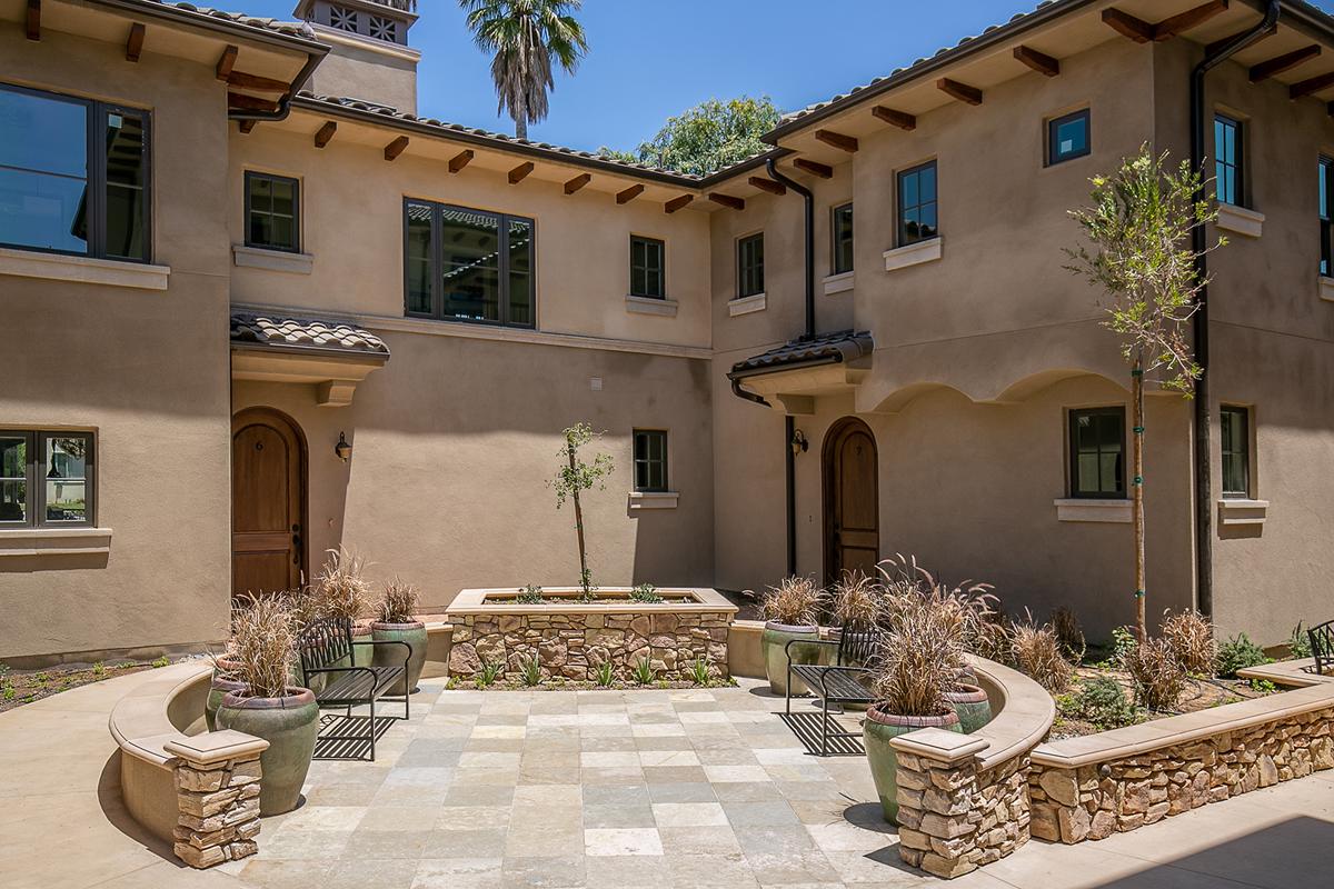 NEW TOWNHOME IN EXQUISITE TOWN AND COUNTRY California Luxury Homes