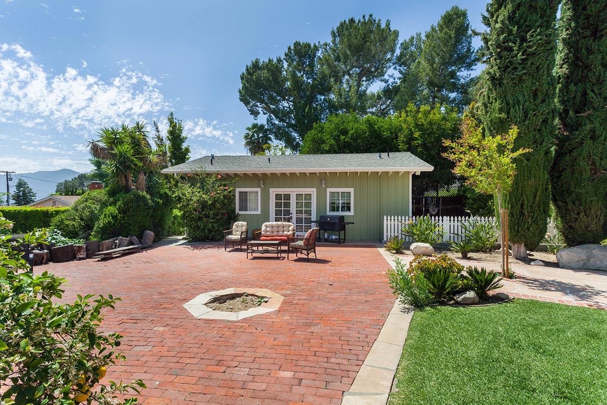 MOST DESIRABLE AREA OF LA CRESCENTA California Luxury Homes