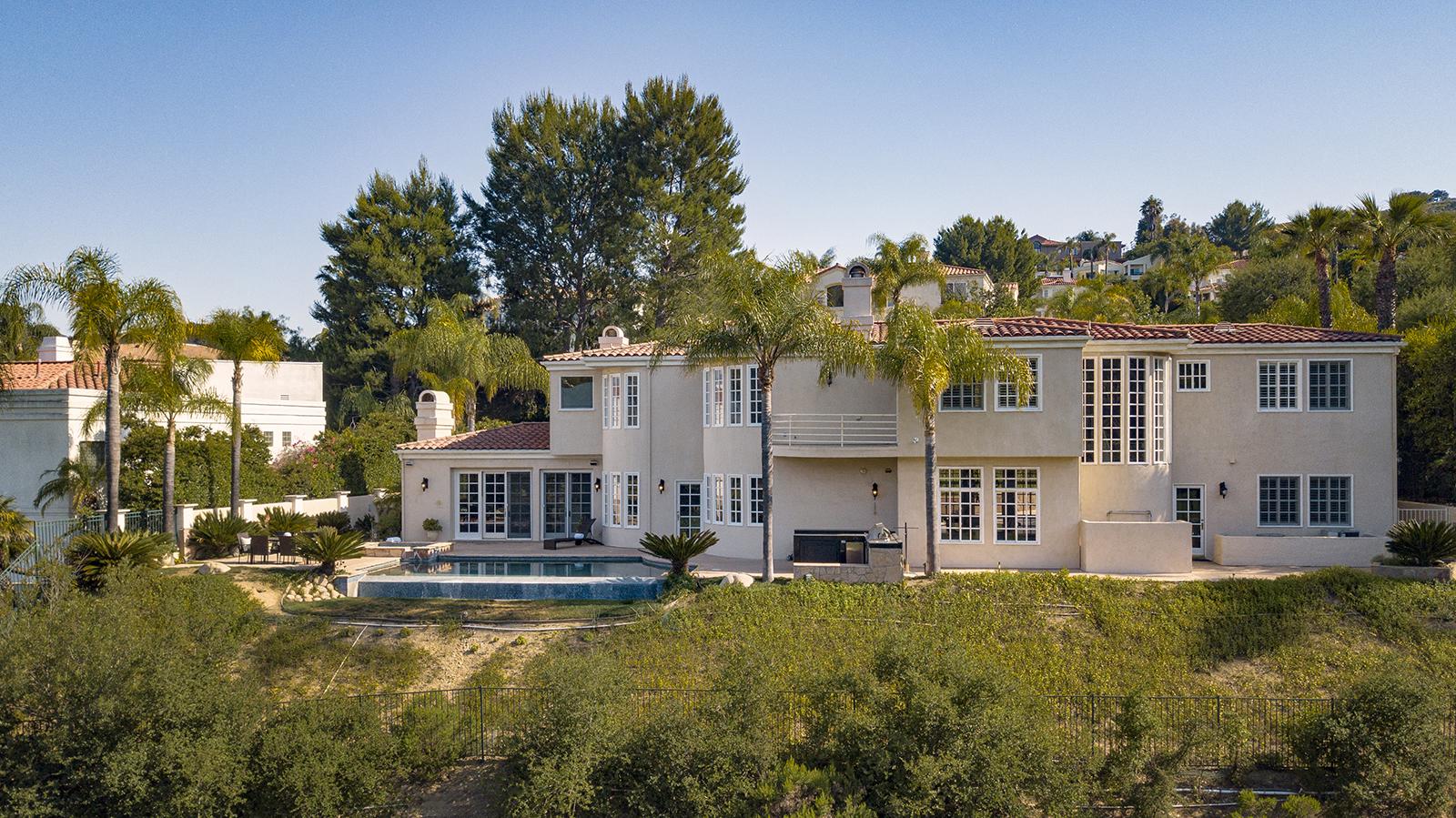 ELEGANT DESIGNER HOME AT CALABASAS PARK ESTATES California Luxury Homes Mansions For Sale