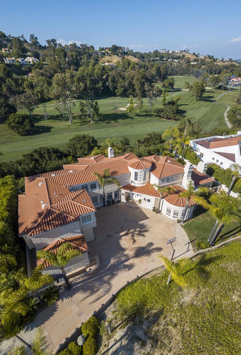 ELEGANT DESIGNER HOME AT CALABASAS PARK ESTATES California Luxury Homes Mansions For Sale