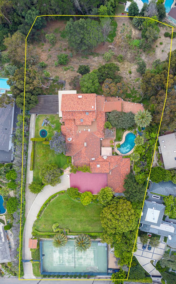 BRENTWOOD GATED COMPOUND California Luxury Homes Mansions For Sale Luxury Portfolio