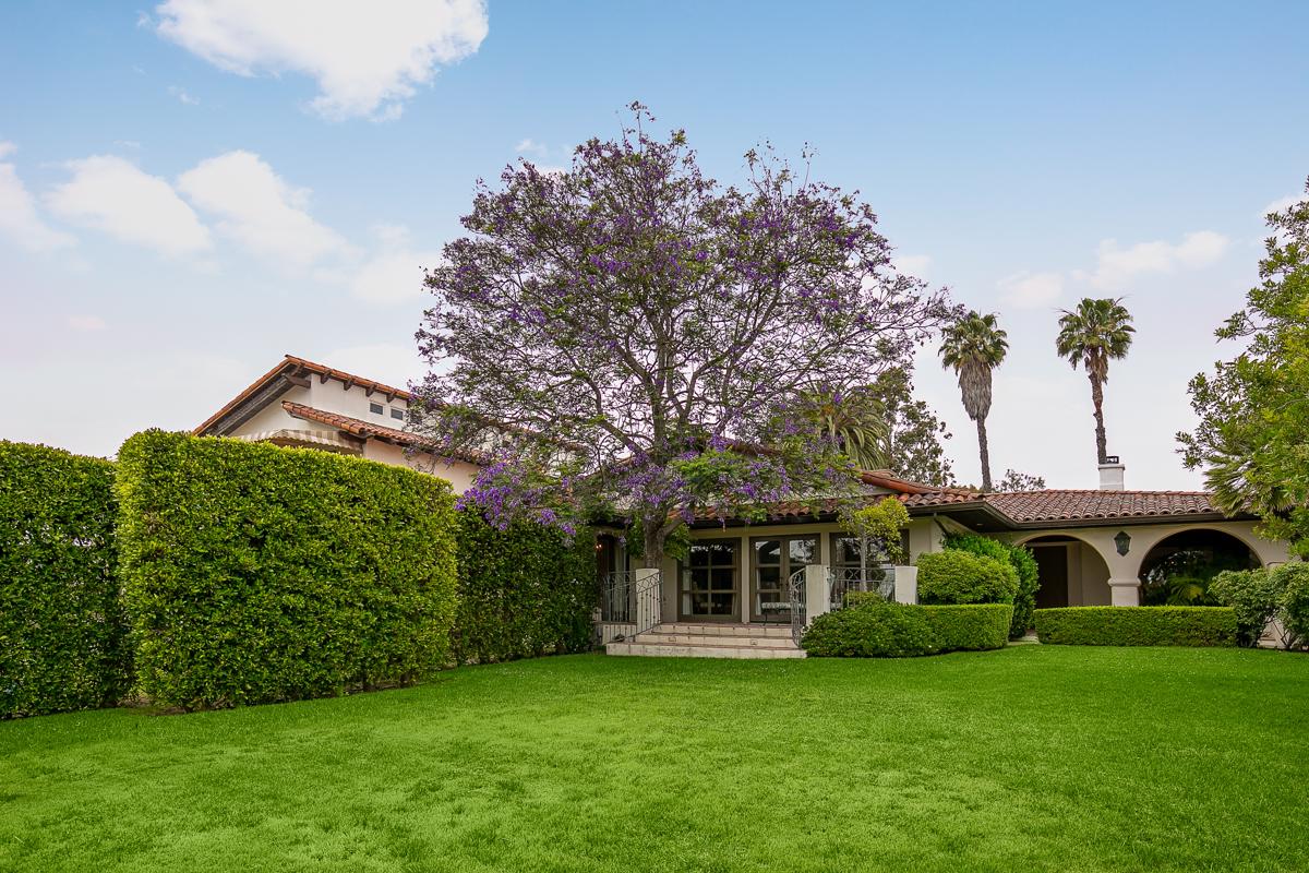 BRENTWOOD GATED COMPOUND California Luxury Homes Mansions For Sale Luxury Portfolio