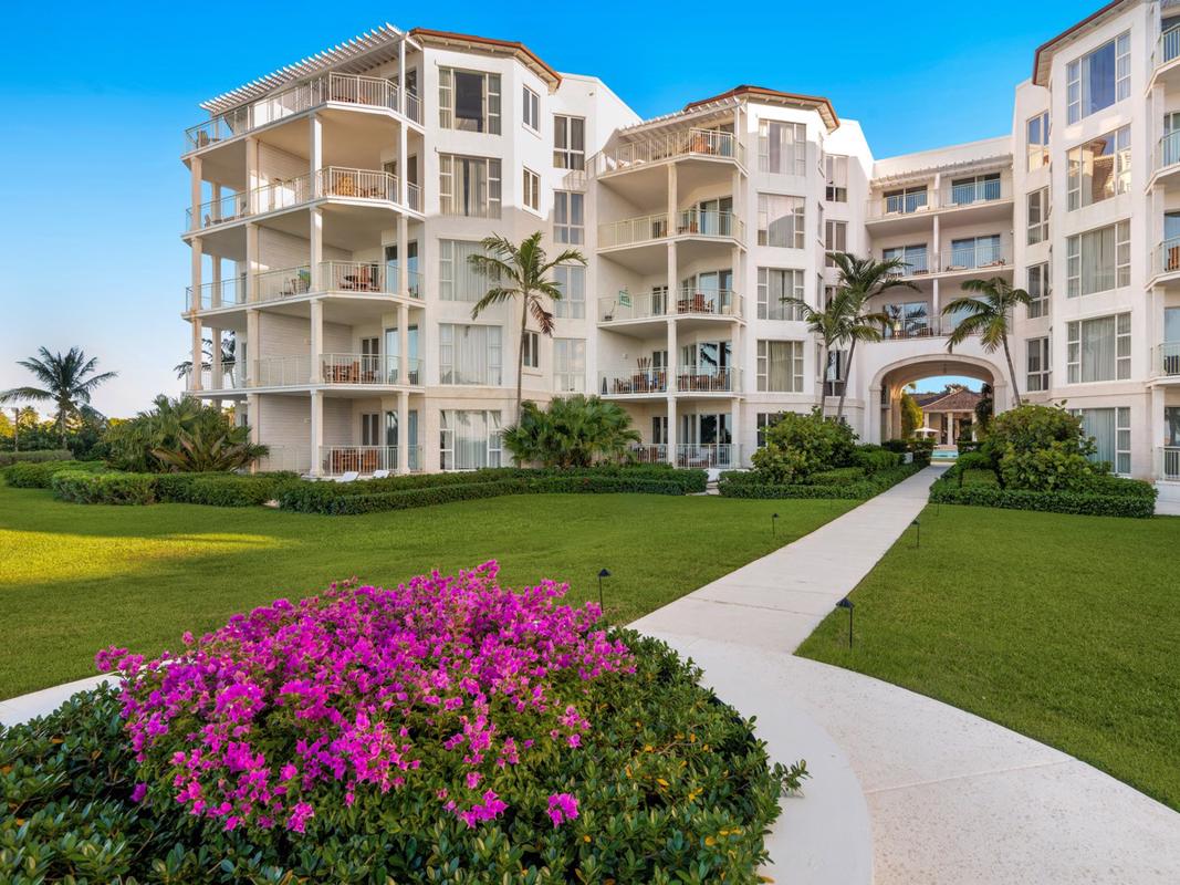 WEST BAY CLUB BEACHFRONT CONDO
