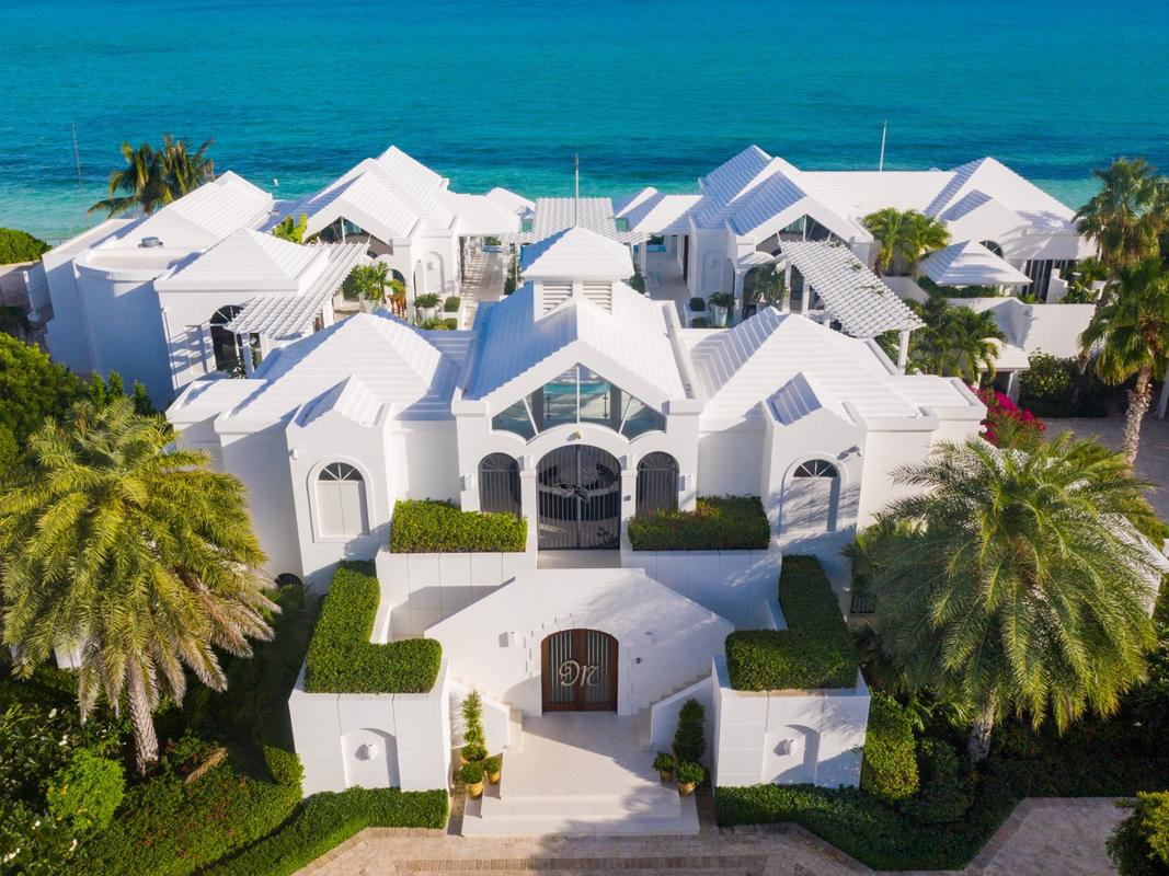 MANDALAY VILLA LONG BAY BEACH Turks and Caicos Islands Luxury Homes