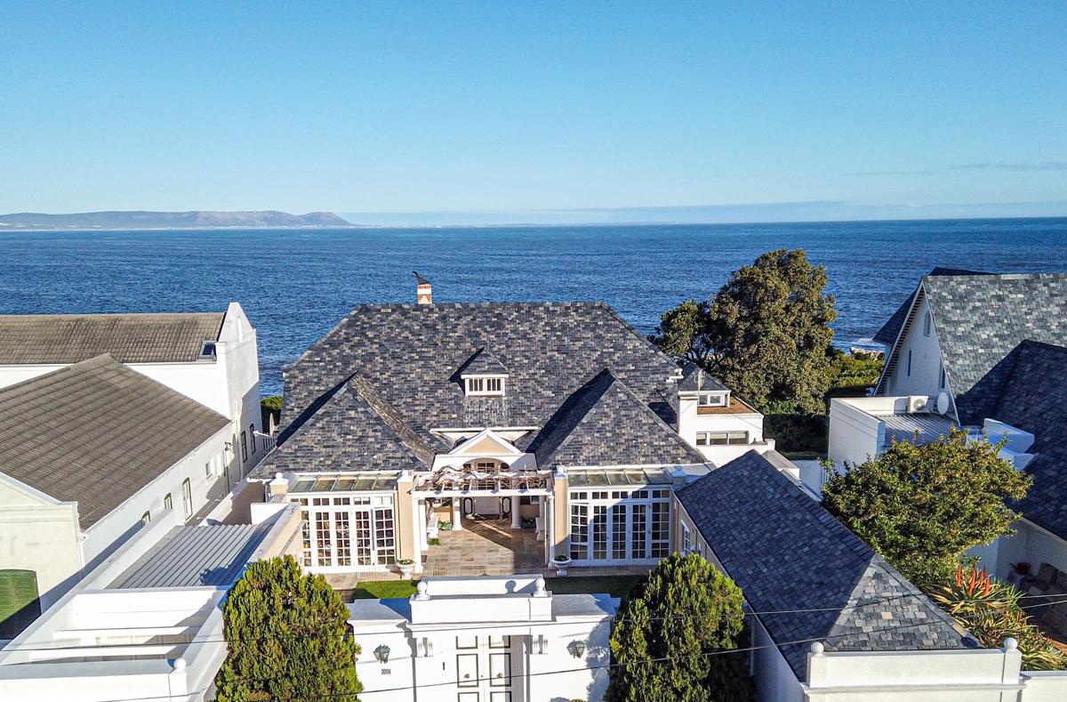 LOCATION LOCATION LOCATION - HERMANUS