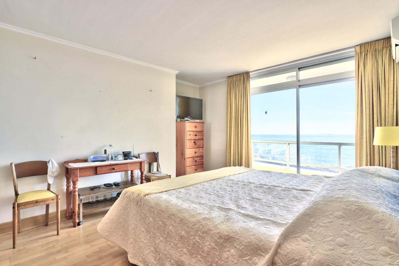 FULLY FRONTFACING APARTMENT ON BEACH ROAD South Africa Luxury Homes