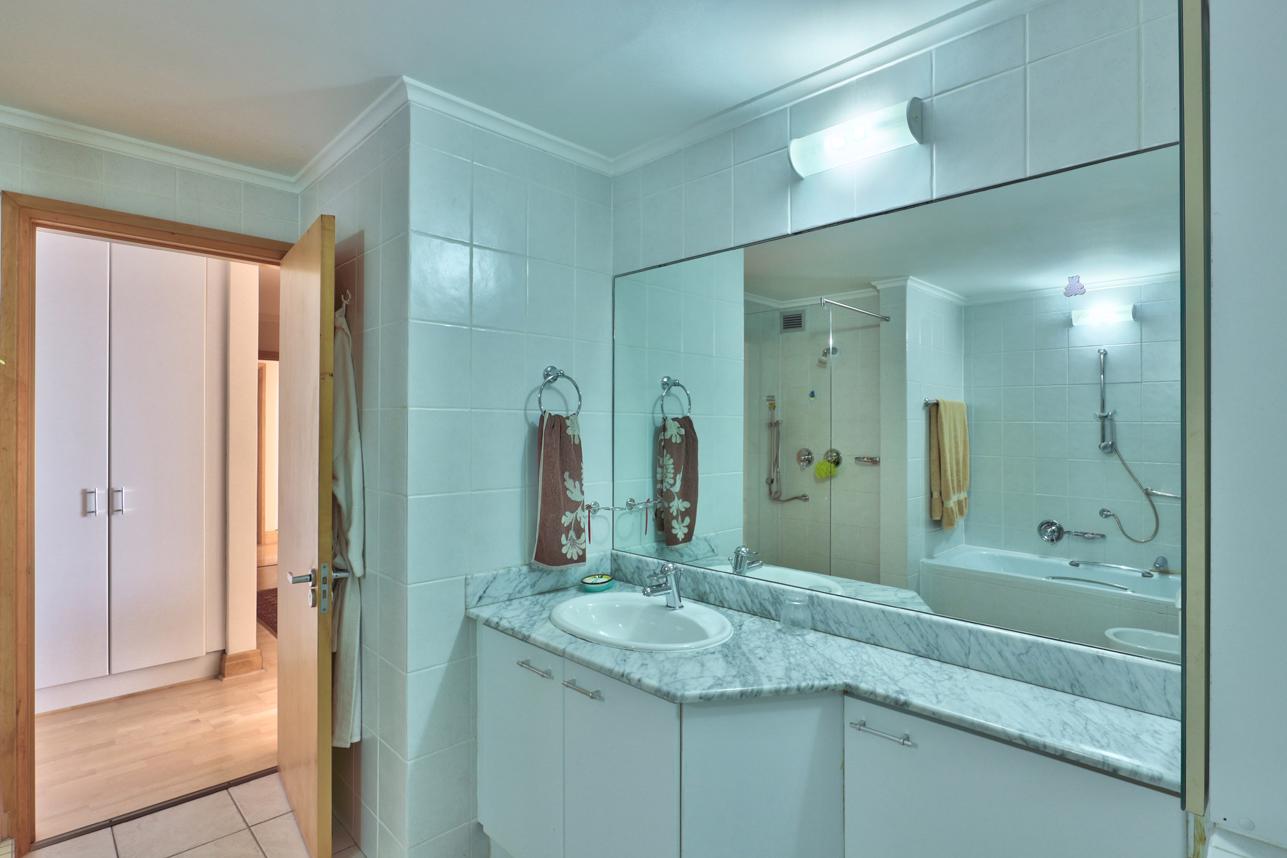 FULLY FRONTFACING APARTMENT ON BEACH ROAD South Africa Luxury Homes