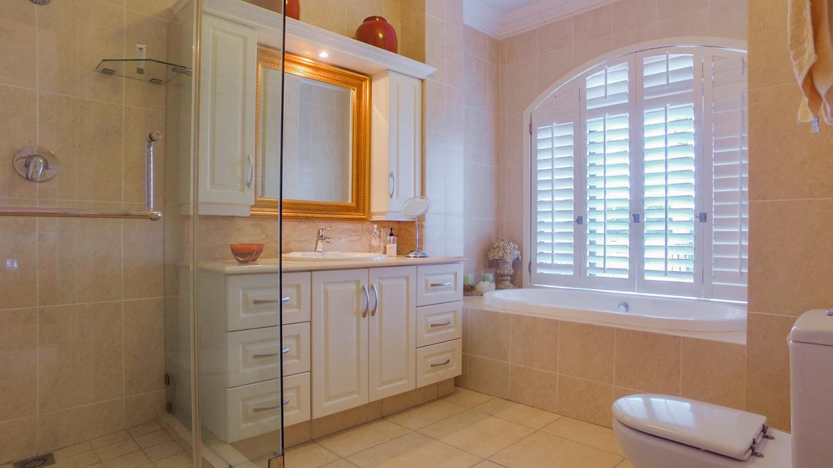 Luxury properties 精致优雅