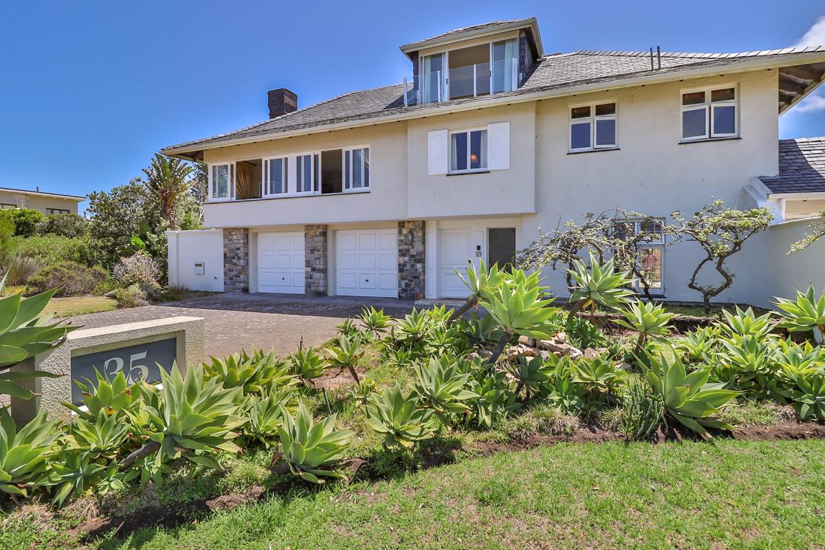 FIVE TITLE DEEDS - CHARACTER FILLED JEWELRY BOX IN HERMANUS