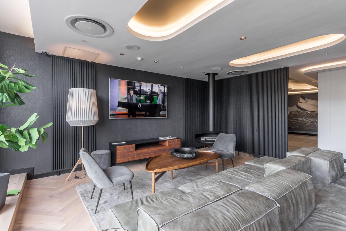 华美角顶层公寓 mansions