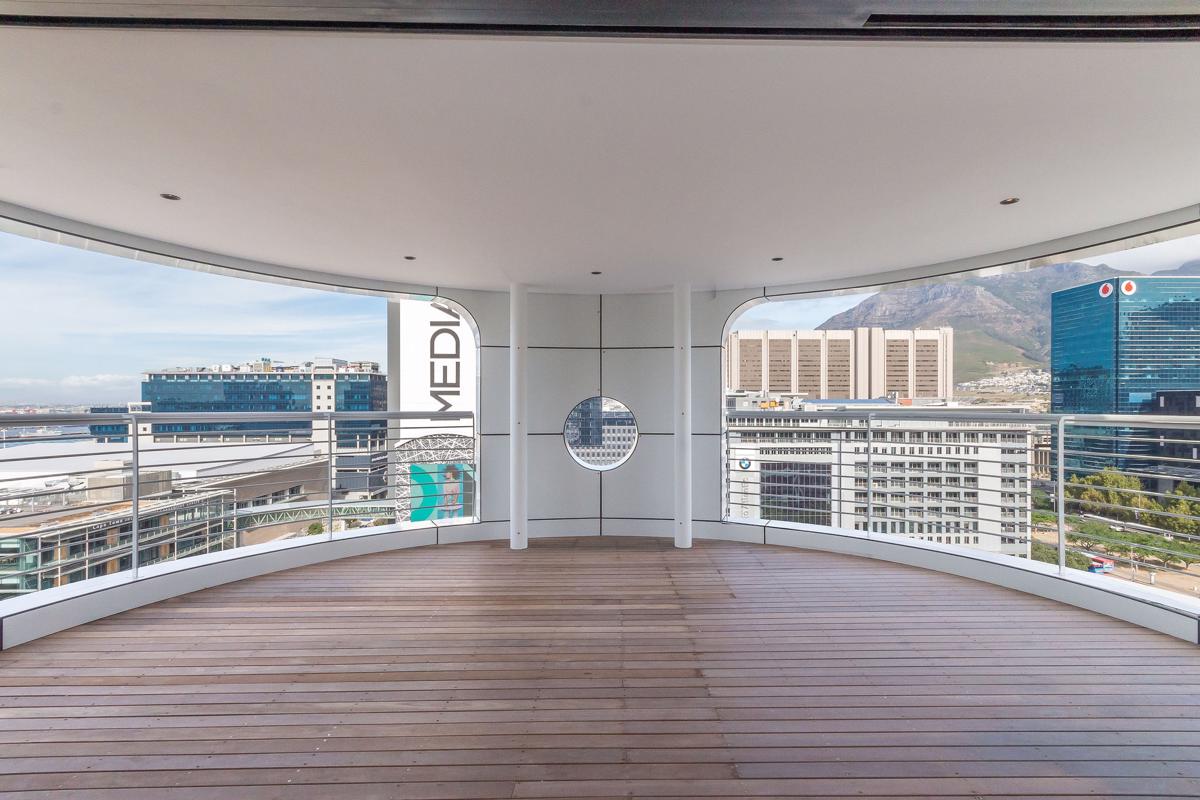 华美角顶层公寓 luxury homes