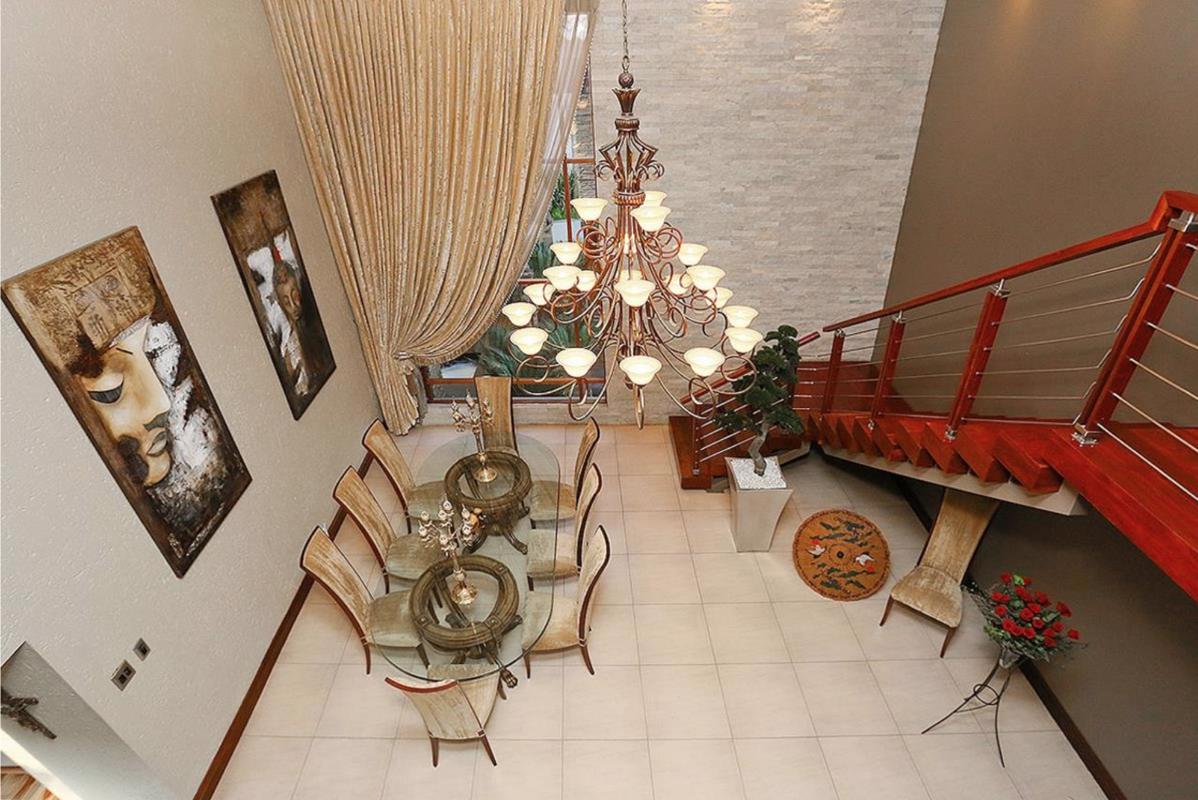 Luxury homes 行政港 