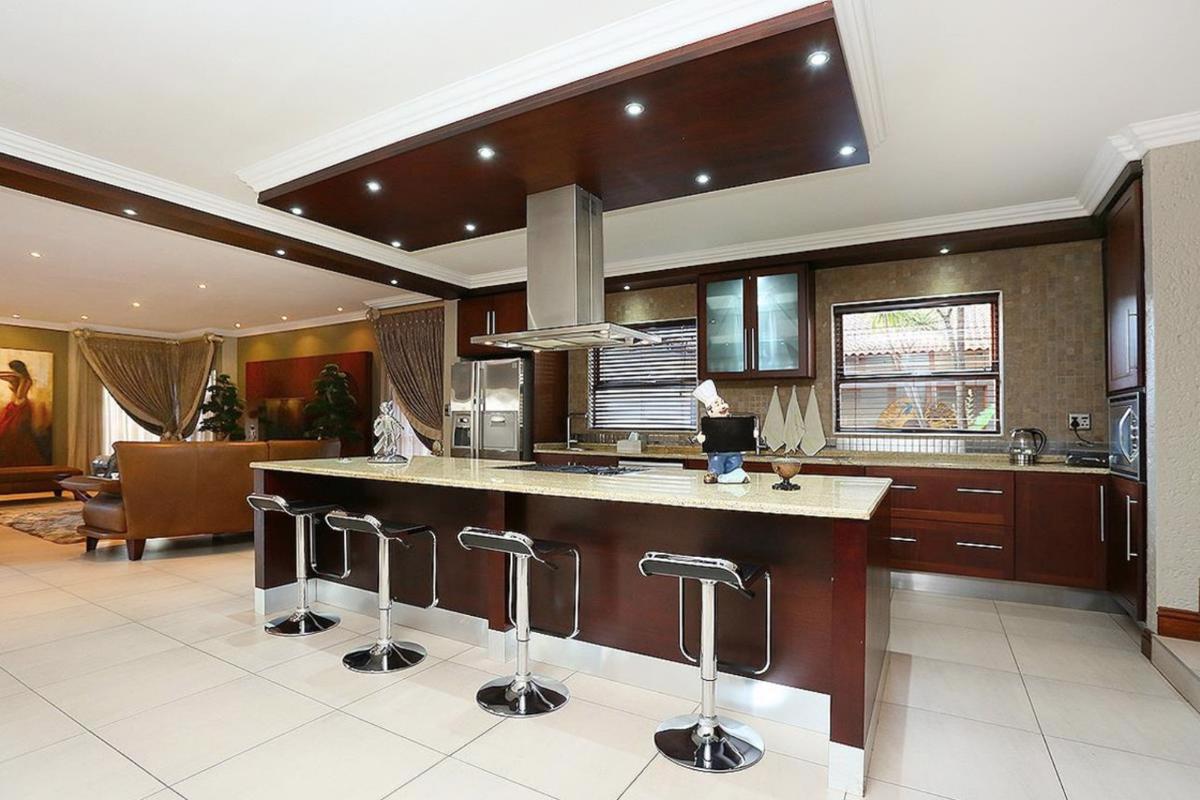 Luxury real estate 行政港 