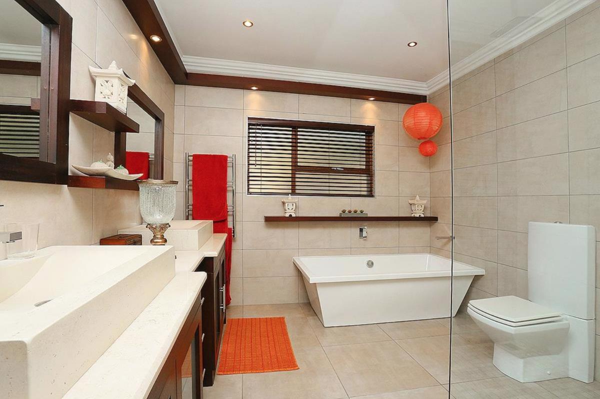 行政港  luxury real estate