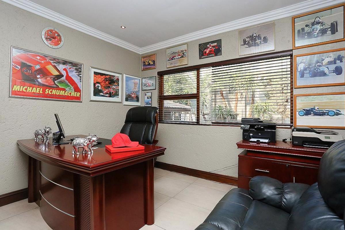 Luxury properties 行政港 