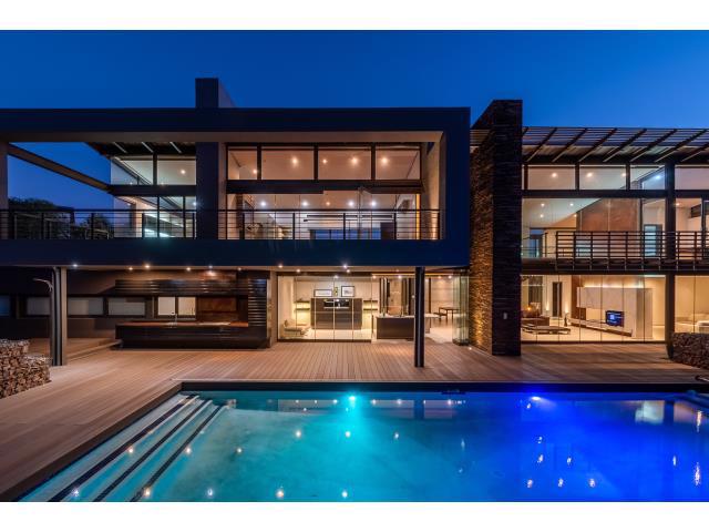 STATE OF THE ART RESIDENCE
