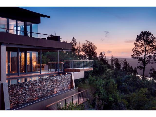 EDGE HOUSE