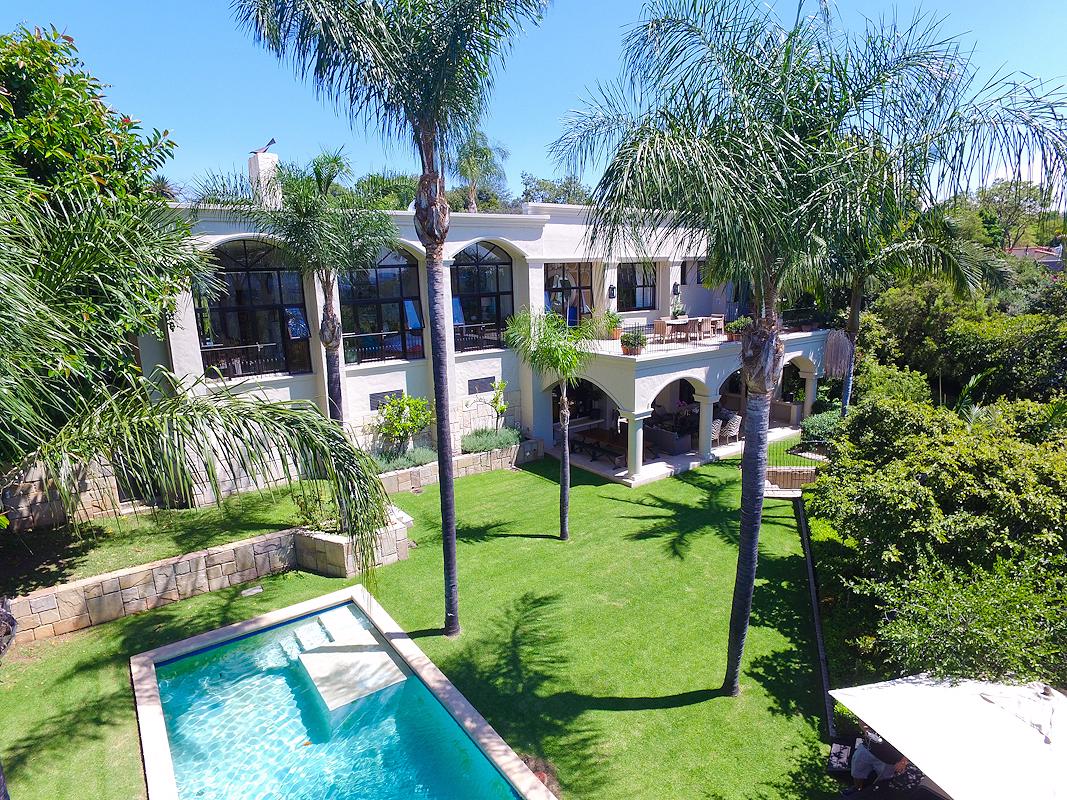 Luxury real estate 杜氏家