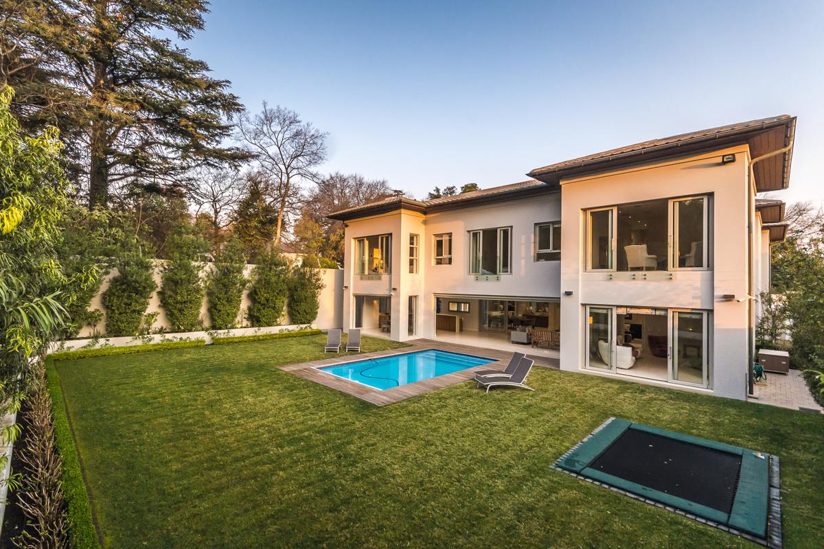 EXCLUSIVE 88 4TH ROAD HOME
