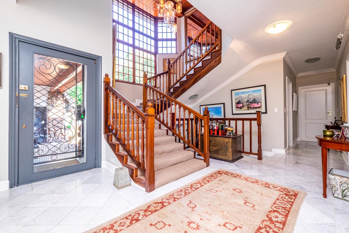 GRACEFUL ENGLISH TUDOR ON ONE HECTARE South Africa Luxury Homes