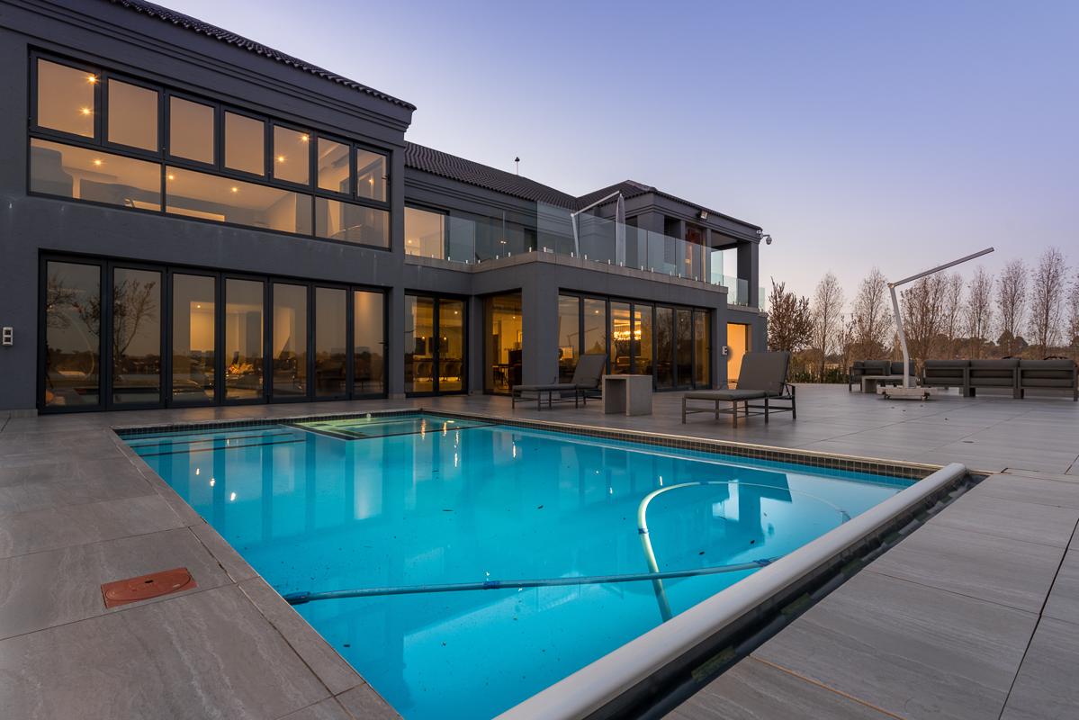 EXQUISITE MODERN FURNISHED DREAM ON THE SEVERN RIVER
