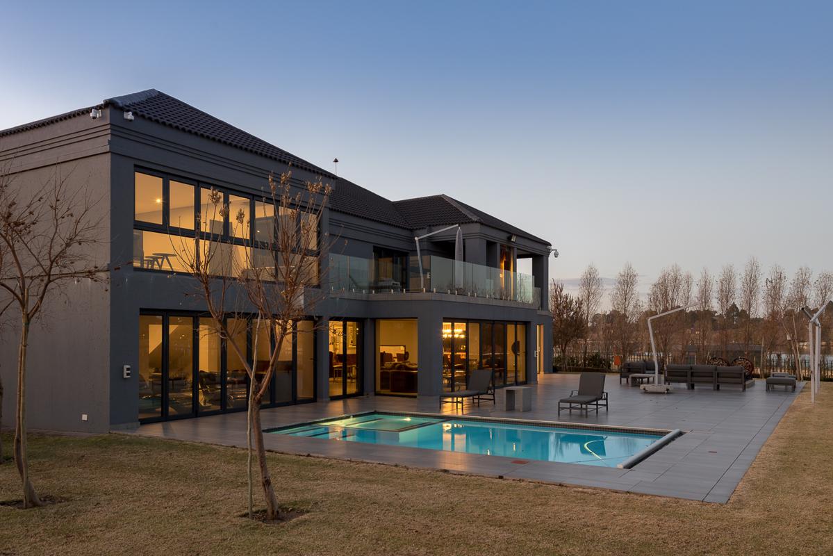 Luxury homes 西弗恩河上精美现代家具之梦