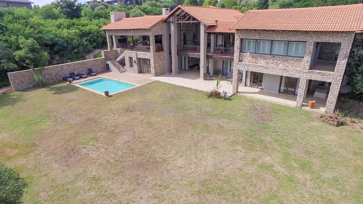 ELEGANT BLAIR ATHOLL HOME