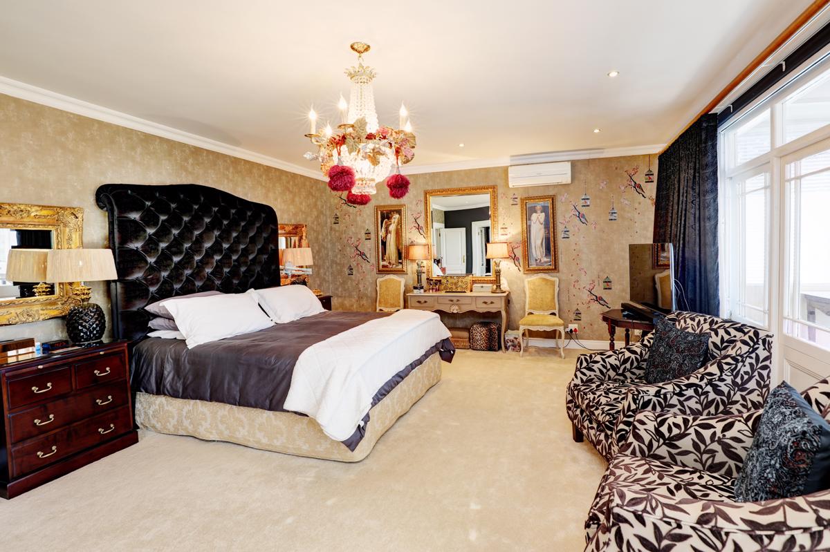 Luxury real estate 精致的奢华与优雅