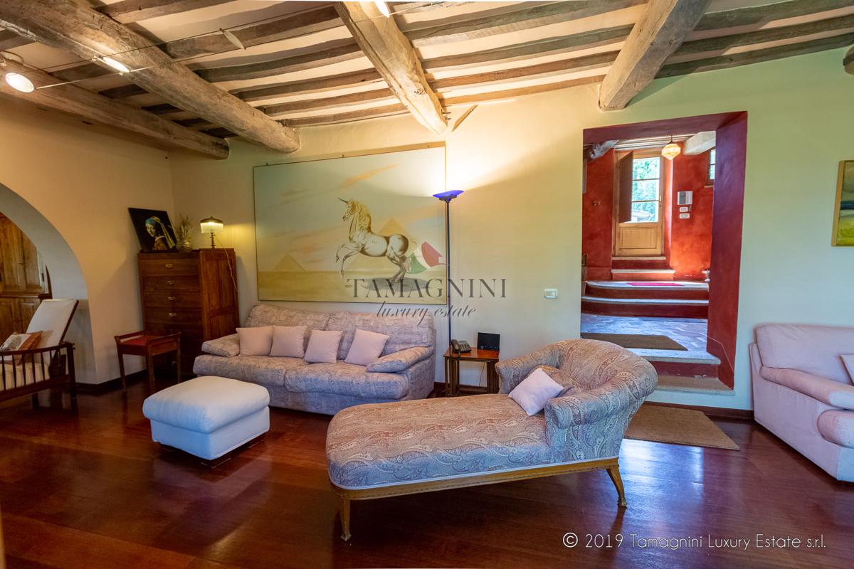 坐落在托斯卡纳乡村的庄园 luxury real estate