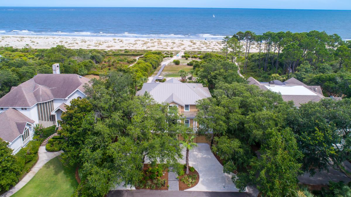 IMPECCABLY MAINTAINED OCEANFRONT MASTERPIECE