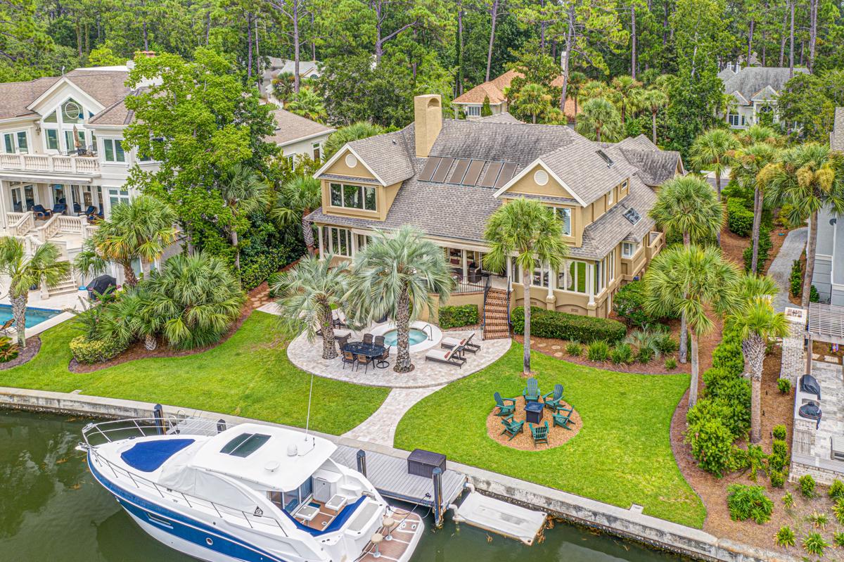 LUXURY WATERFRONT LIVING IN WEXFORD