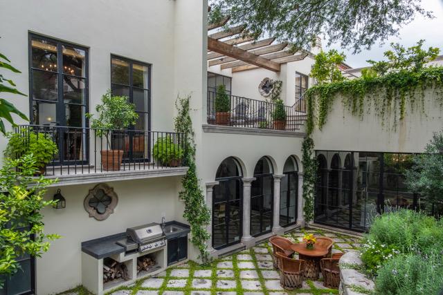 CASA LADRILLERA