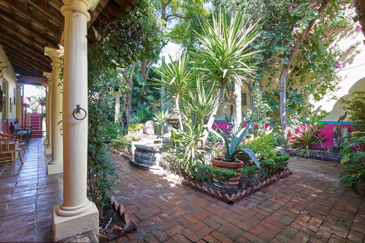CASA JARDIN DE LAS MUSAS